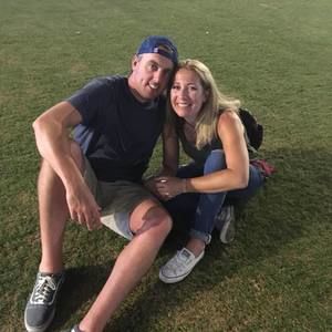 Meet your Posher, Caitlin